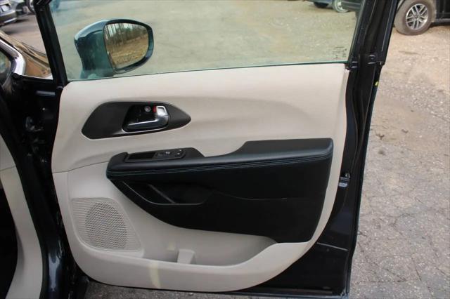 2021 Chrysler Pacifica Touring L