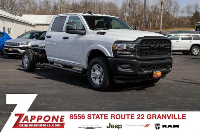 2024 RAM Ram 3500 Chassis Cab RAM 3500 TRADESMAN CREW CAB CHASSIS 4X4 60 CA