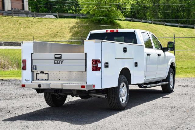 2024 RAM Ram 3500 Chassis Cab RAM 3500 TRADESMAN CREW CAB CHASSIS 4X4 60 CA