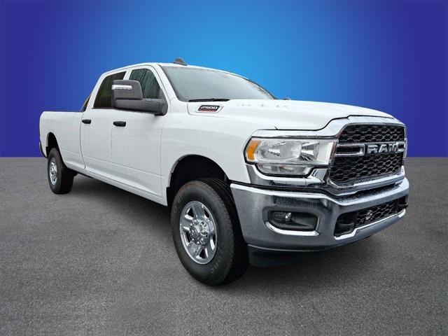 2023 RAM 2500 Tradesman Crew Cab 4x4 8 Box