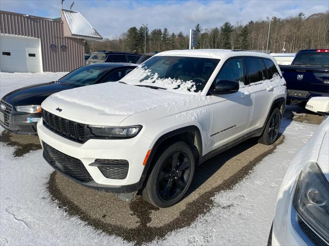 2023 Jeep Grand Cherokee Altitude 4x4