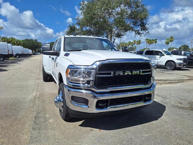 2024 RAM Ram 3500 RAM 3500 TRADESMAN CREW CAB 4X4 8 BOX