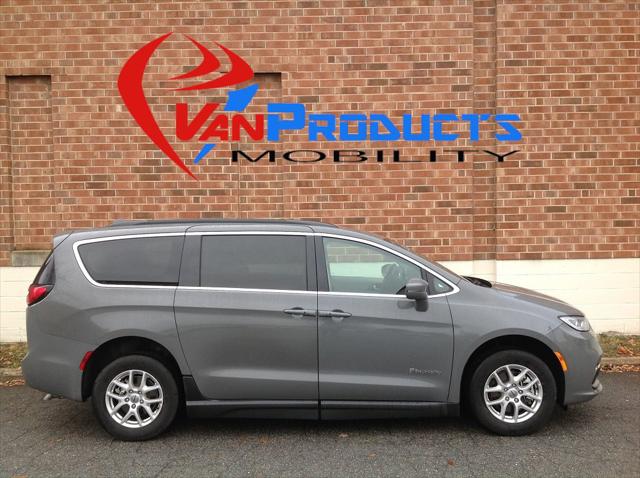 2022 Chrysler Pacifica Touring L for sale in Raleigh, NC
