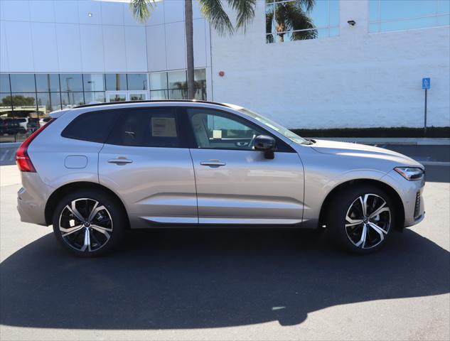 2025 Volvo XC60 B5 Ultra