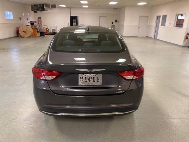 2015 Chrysler 200 Limited