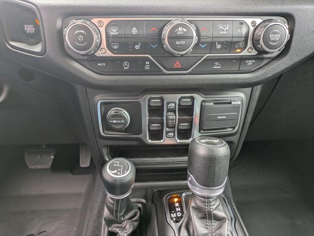 2025 Jeep Wrangler 4-Door Summit 4x4