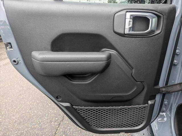 2025 Jeep Wrangler 4-Door Summit 4x4