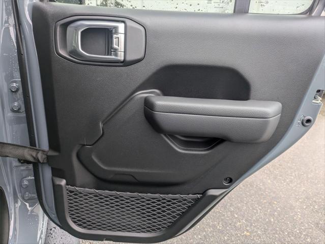 2025 Jeep Wrangler 4-Door Summit 4x4