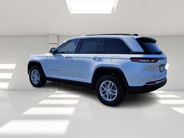 2025 Jeep Grand Cherokee GRAND CHEROKEE LAREDO X 4X2