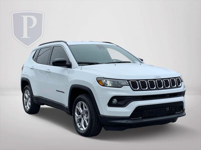 2025 Jeep Compass COMPASS LATITUDE 4X4