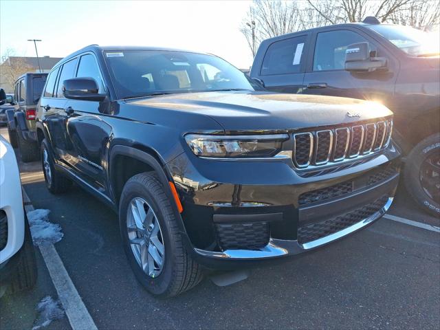 2025 Jeep Grand Cherokee GRAND CHEROKEE L LAREDO X 4X4