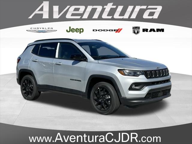 2025 Jeep Compass COMPASS LATITUDE 4X4