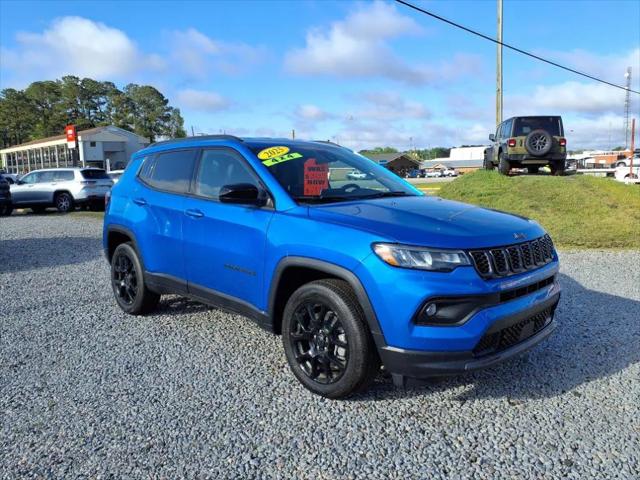 2025 Jeep Compass COMPASS LATITUDE 4X4