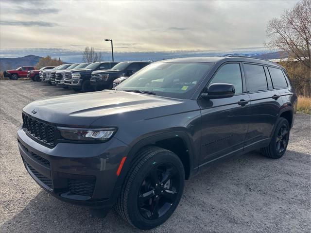 2025 Jeep Grand Cherokee GRAND CHEROKEE L ALTITUDE 4X4