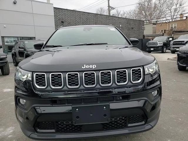 2025 Jeep Compass COMPASS LATITUDE 4X4