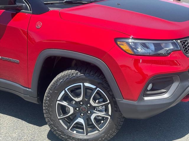 2025 Jeep Compass COMPASS TRAILHAWK 4X4