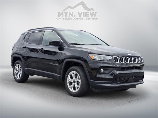2025 Jeep Compass COMPASS LATITUDE 4X4