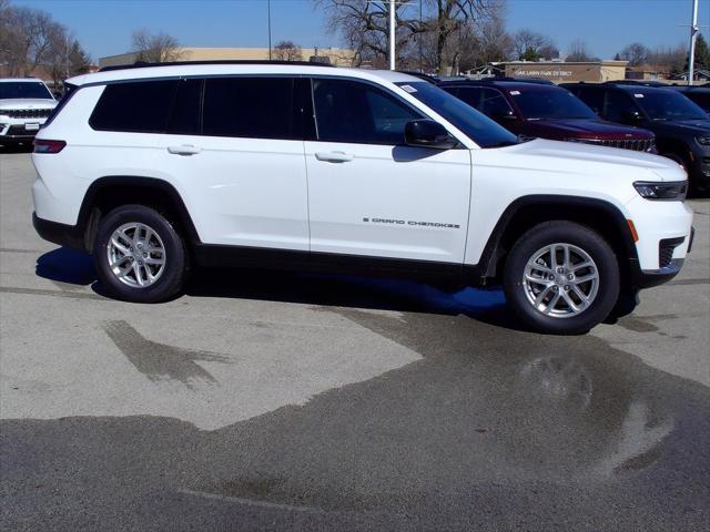 2025 Jeep Grand Cherokee GRAND CHEROKEE L LAREDO X 4X4