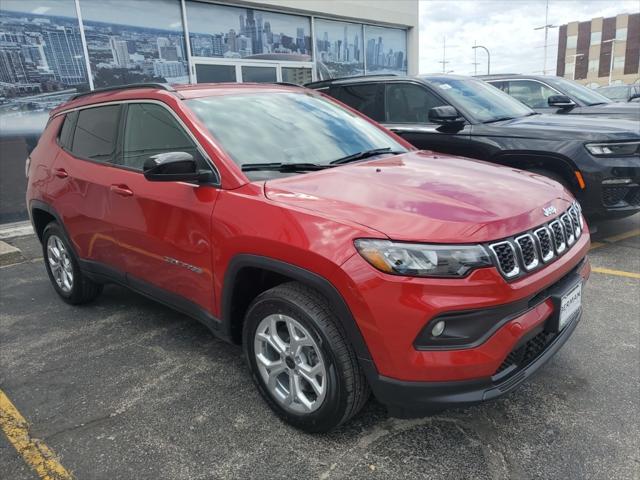 2025 Jeep Compass COMPASS LATITUDE 4X4