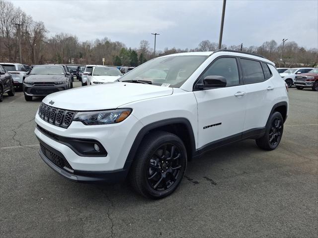 2025 Jeep Compass COMPASS LATITUDE 4X4