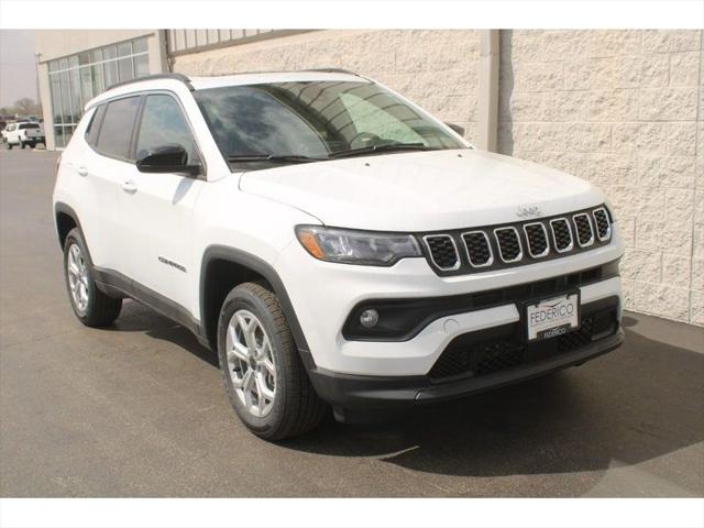 2025 Jeep Compass COMPASS LATITUDE 4X4