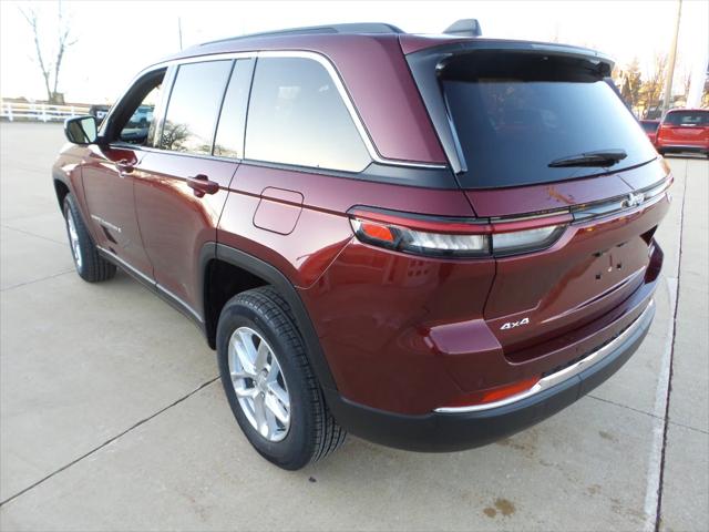 2025 Jeep Grand Cherokee GRAND CHEROKEE LAREDO X 4X4
