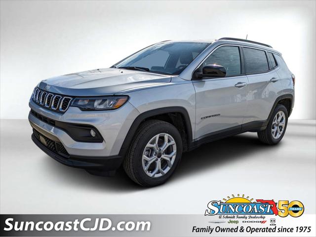 2025 Jeep Compass COMPASS LATITUDE 4X4
