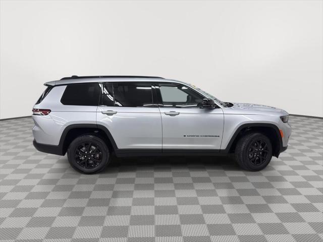 2025 Jeep Grand Cherokee GRAND CHEROKEE L ALTITUDE 4X4 2025 Jeep Grand Cherokee GRAND CHEROKEE L ALTITUDE 4X4