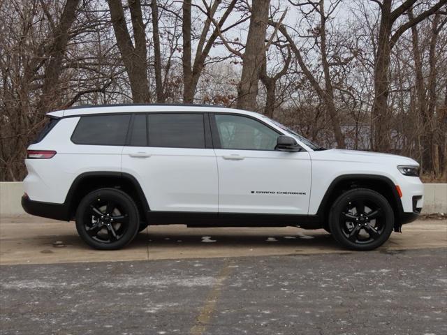 2025 Jeep Grand Cherokee GRAND CHEROKEE L ALTITUDE X 4X4