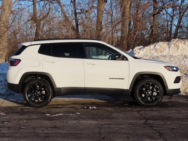 2025 Jeep Compass COMPASS LATITUDE 4X4