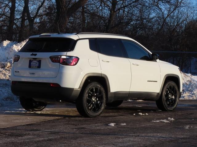 2025 Jeep Compass COMPASS LATITUDE 4X4