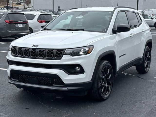 2025 Jeep Compass COMPASS LATITUDE 4X4