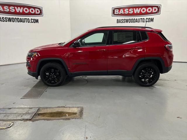 2025 Jeep Compass COMPASS LATITUDE 4X4