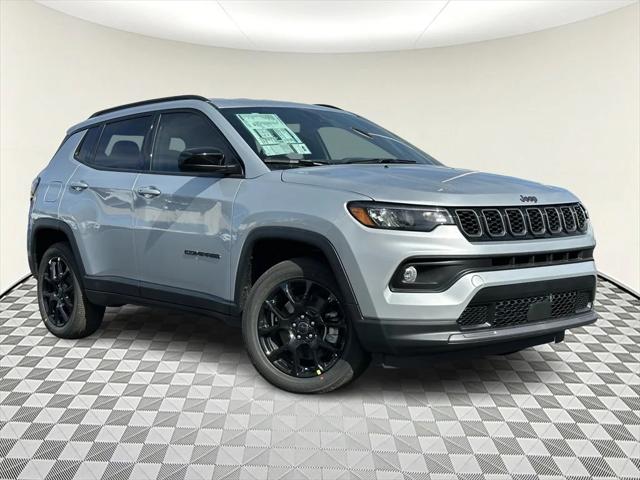 2025 Jeep Compass COMPASS LATITUDE 4X4