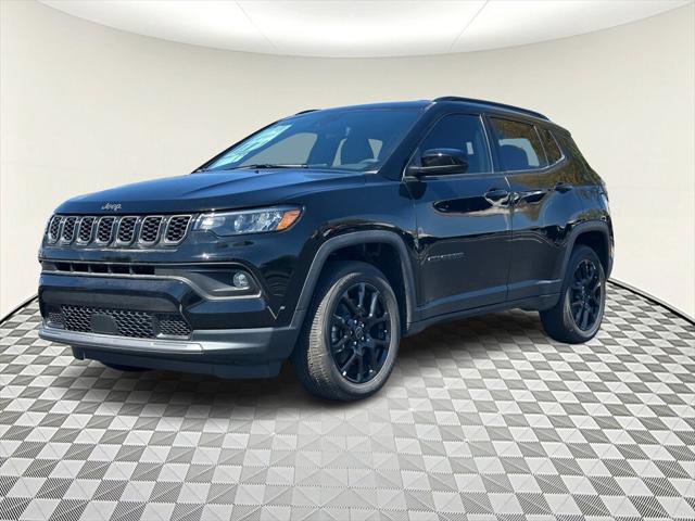 2025 Jeep Compass COMPASS LATITUDE 4X4