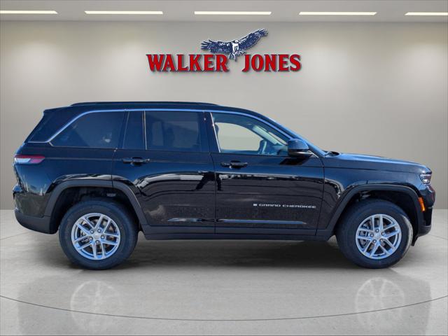 2025 Jeep Grand Cherokee GRAND CHEROKEE L LAREDO X 4X4