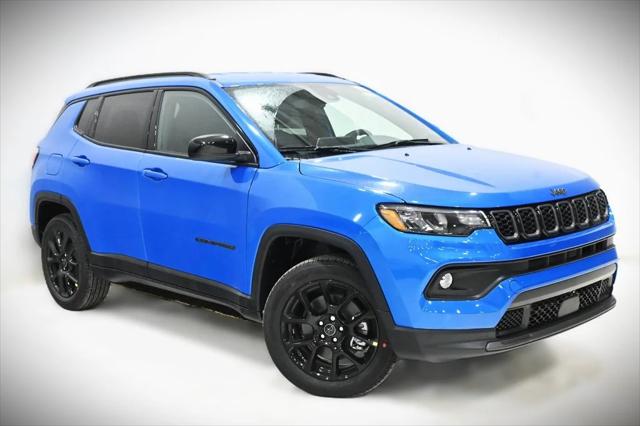 2025 Jeep Compass COMPASS LATITUDE 4X4