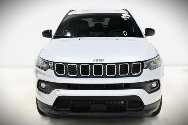 2025 Jeep Compass COMPASS LATITUDE 4X4