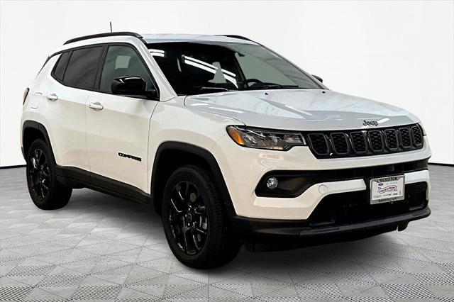 2025 Jeep Compass COMPASS LATITUDE 4X4