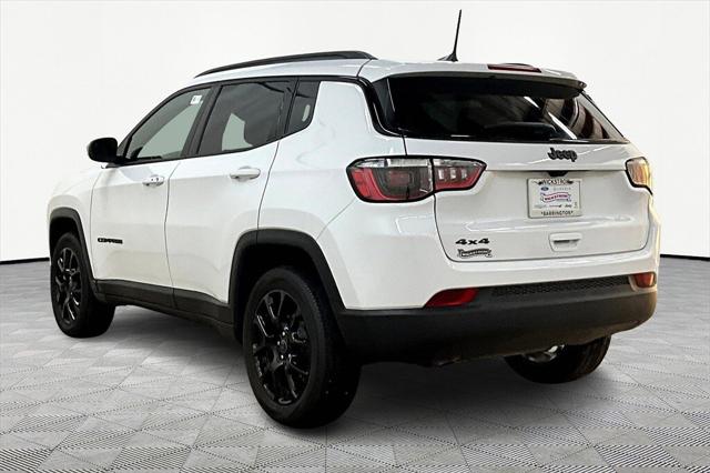 2025 Jeep Compass COMPASS LATITUDE 4X4