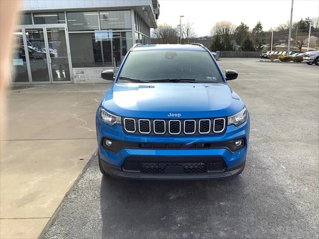 2025 Jeep Compass COMPASS LATITUDE 4X4