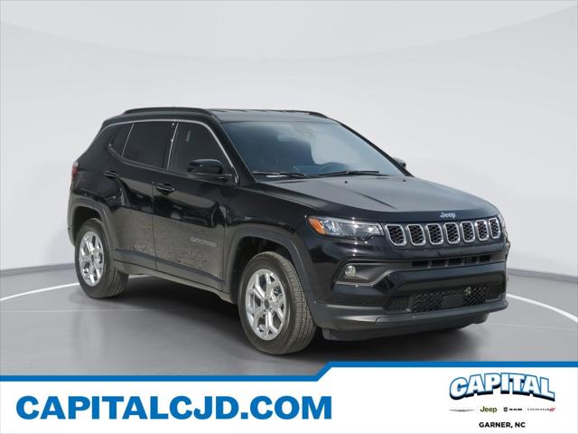 2025 Jeep Compass COMPASS LATITUDE 4X4