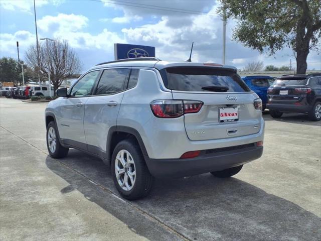 2025 Jeep Compass COMPASS LATITUDE 4X4