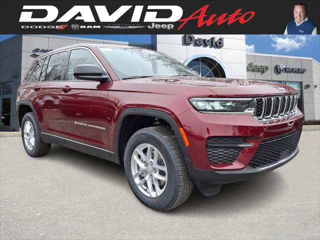2025 Jeep Grand Cherokee GRAND CHEROKEE LAREDO X 4X4