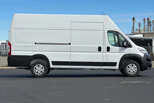 2025 RAM Ram ProMaster RAM PROMASTER 3500 SLT CARGO VAN SUPER HIGH ROOF 159 WB EXT