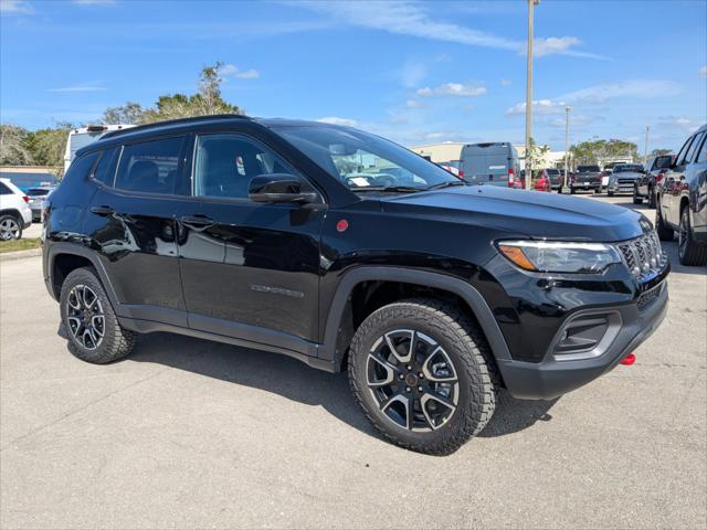 2025 Jeep Compass COMPASS TRAILHAWK 4X4