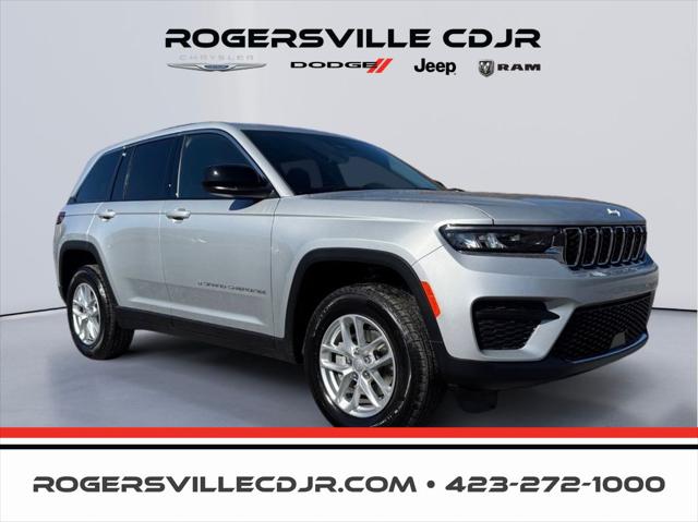 2025 Jeep Grand Cherokee GRAND CHEROKEE LAREDO X 4X4