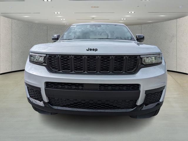 2025 Jeep Grand Cherokee GRAND CHEROKEE L ALTITUDE 4X2