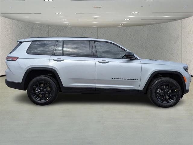 2025 Jeep Grand Cherokee GRAND CHEROKEE L ALTITUDE 4X2