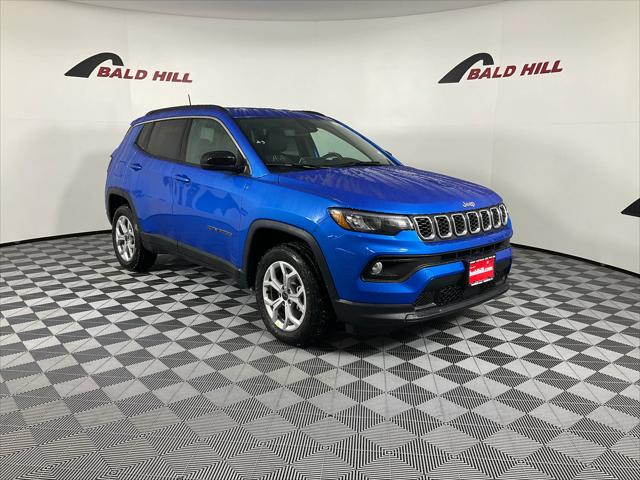 2025 Jeep Compass COMPASS LATITUDE 4X4